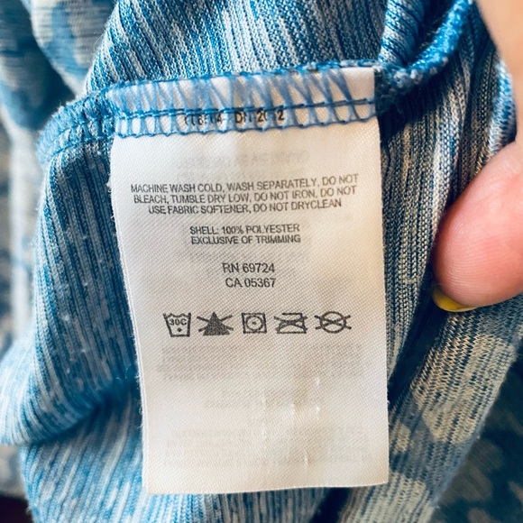 Columbia Blue Patterned Women's Top - Picture 5 of 5